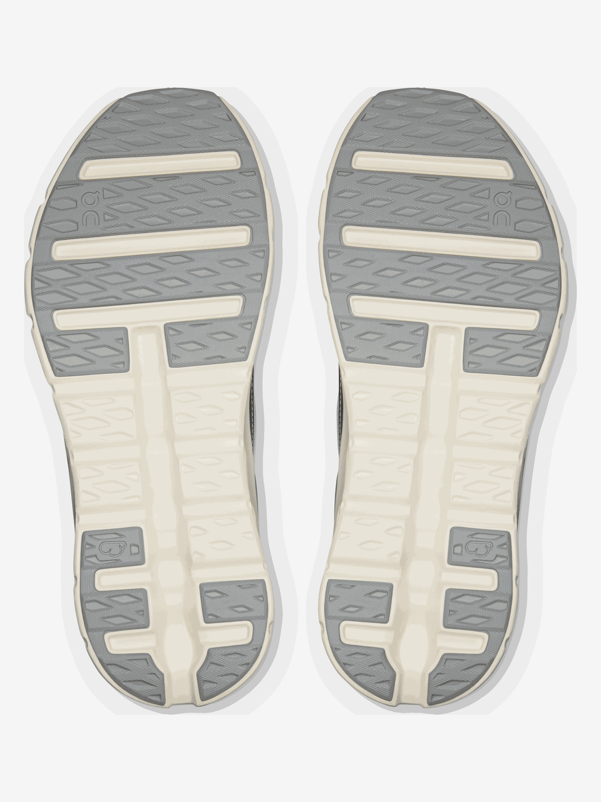 ON RUNNING - Men Cloudtilt Arc Sneakers
