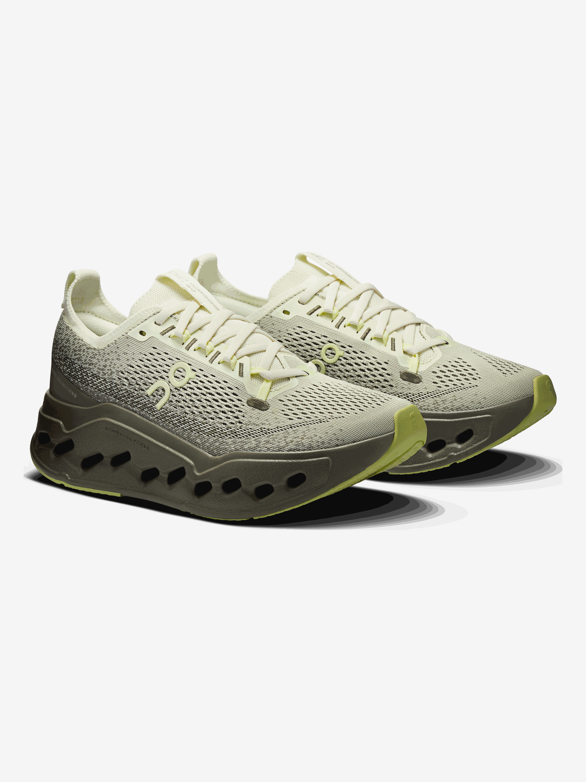 ON RUNNING - Women Cloudsurfer Max Sneakers